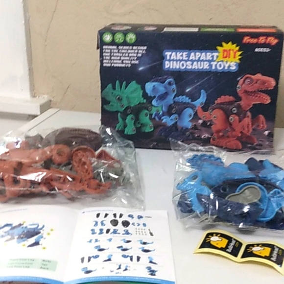 Take Apart Do It Yourself Dino Toy Robots - Picture 1 of 5